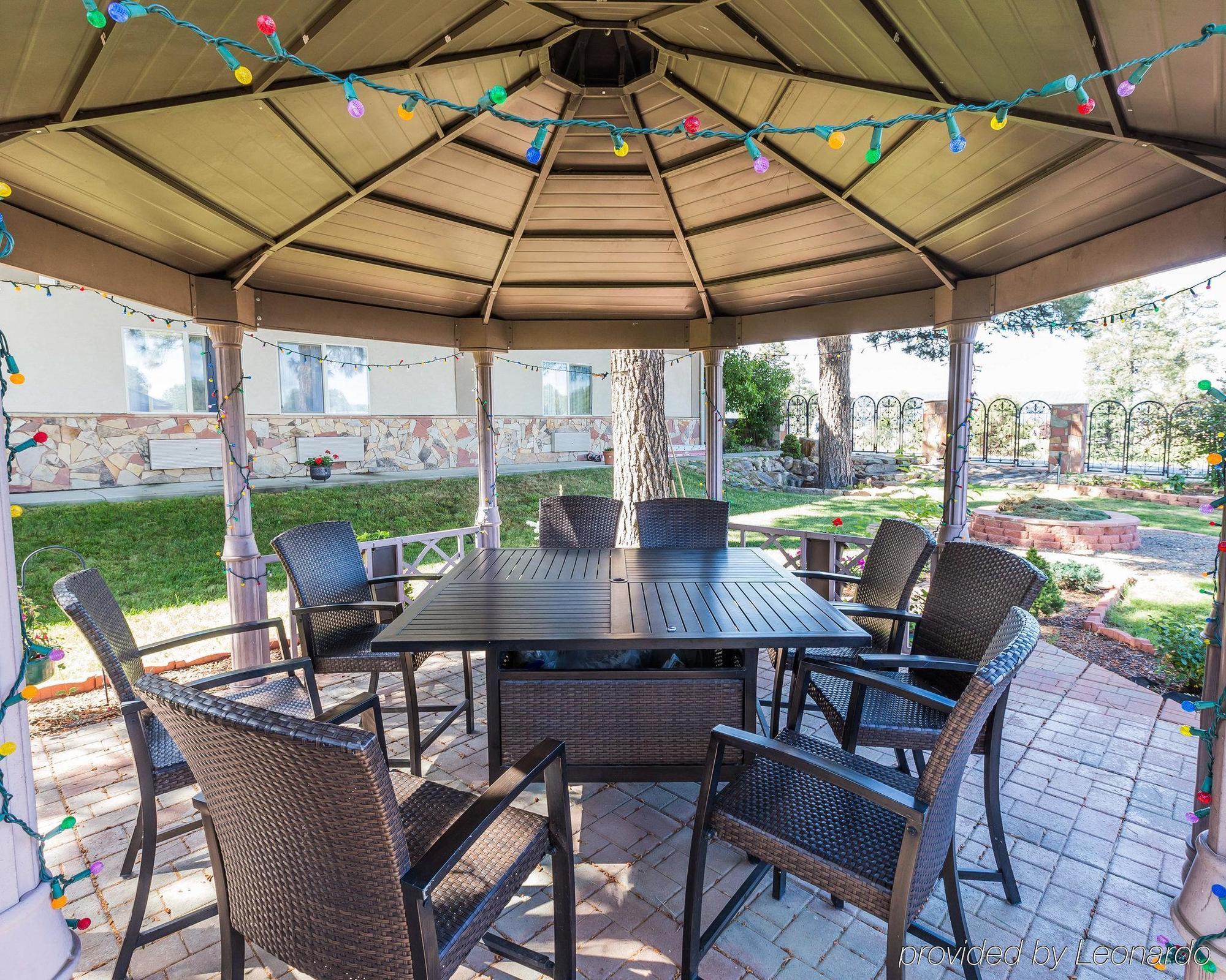פגוסה ספרינגס West End Lodge מראה חיצוני תמונה